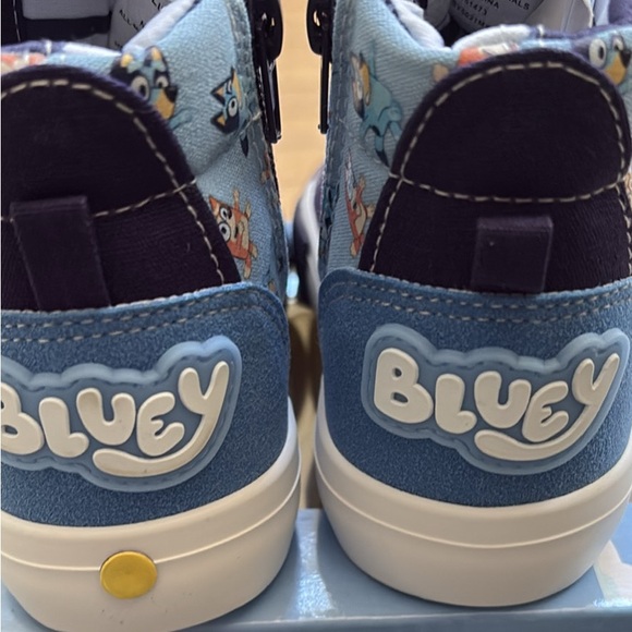 BRAND NEW W/TAGS AND BOX TODDLER BOYS BLUEY HIGH TOP SNEAKERS - Picture 6 of 6